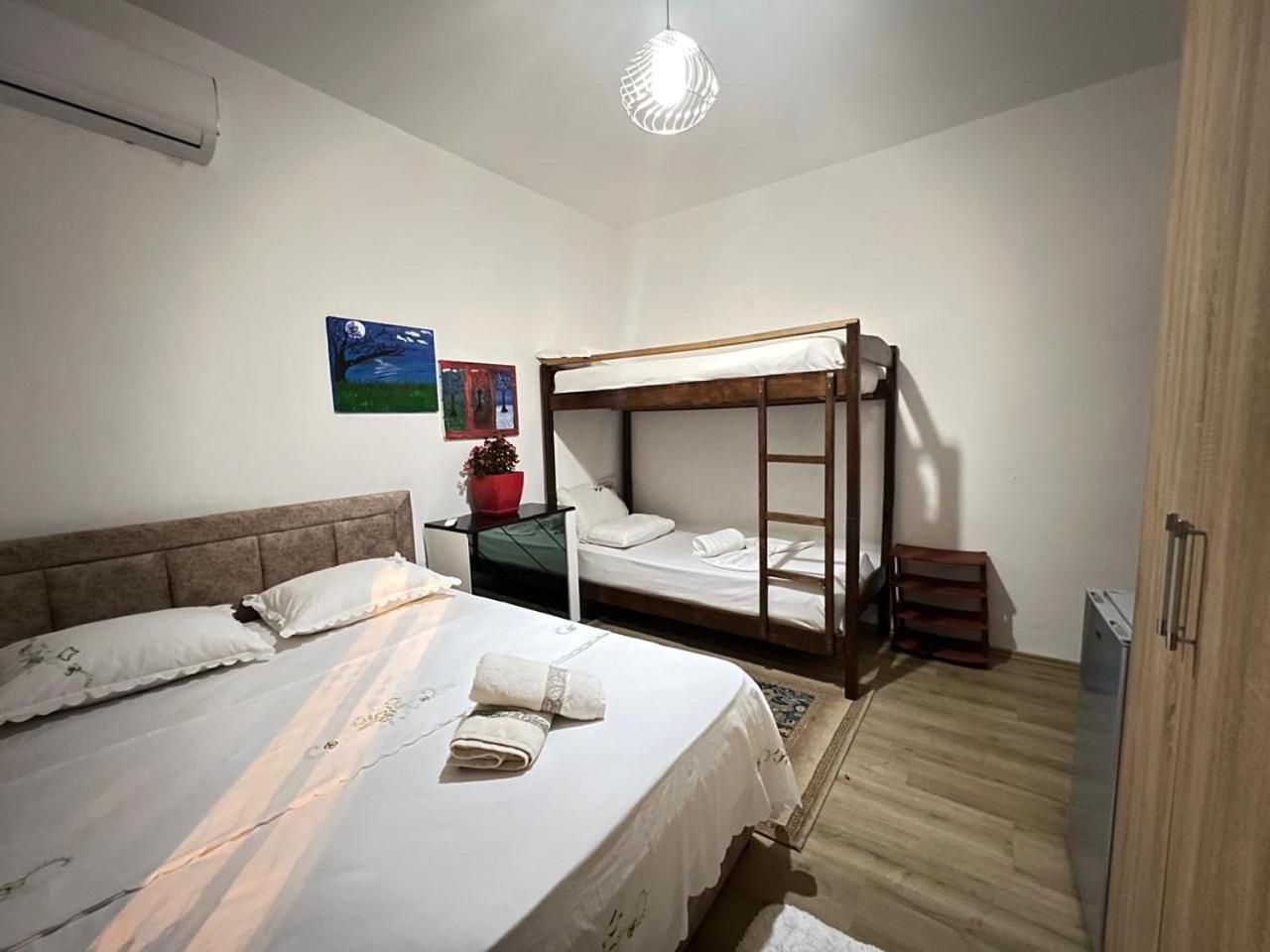David Guesthouse Shkodër Dış mekan fotoğraf