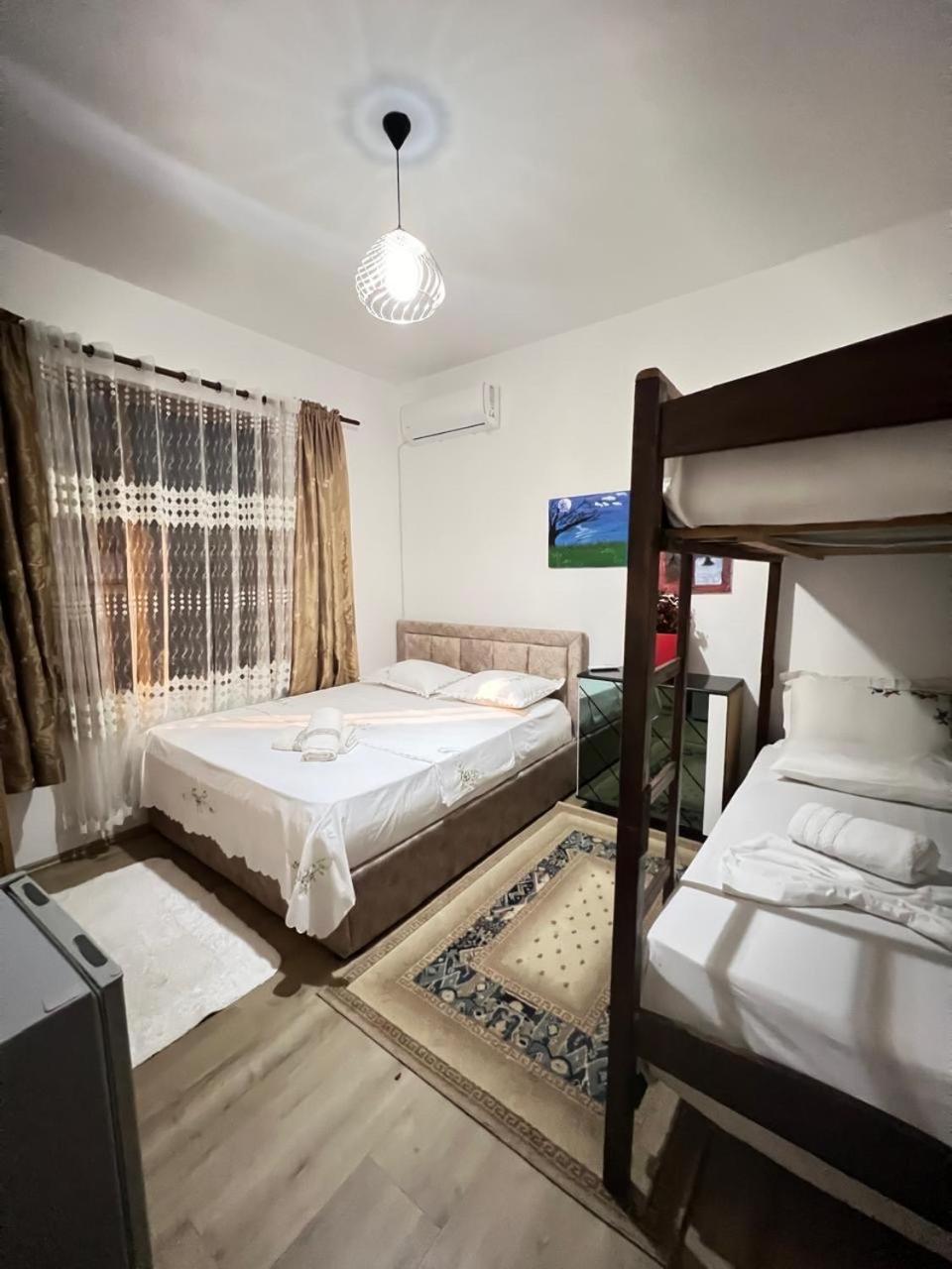David Guesthouse Shkodër Dış mekan fotoğraf