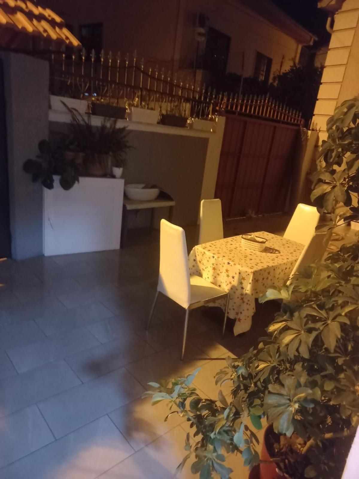 David Guesthouse Shkodër Dış mekan fotoğraf
